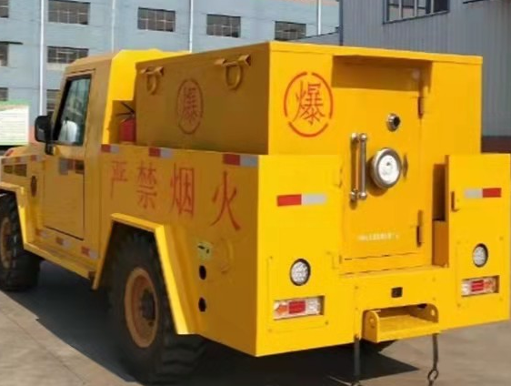 昂昂溪凯龙爆破器材运输车：保障爆破任务的安全运行